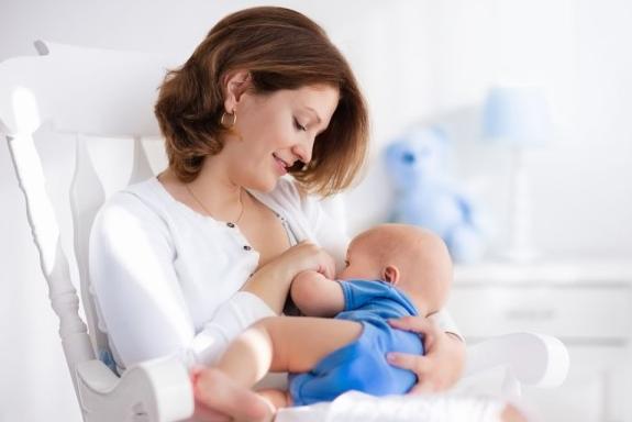 宝宝百天补充什么,孩子百天饮食