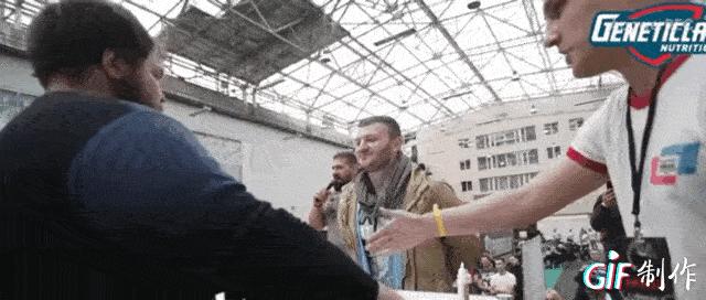 看着都疼的世界杯,看着都疼老外作死系列