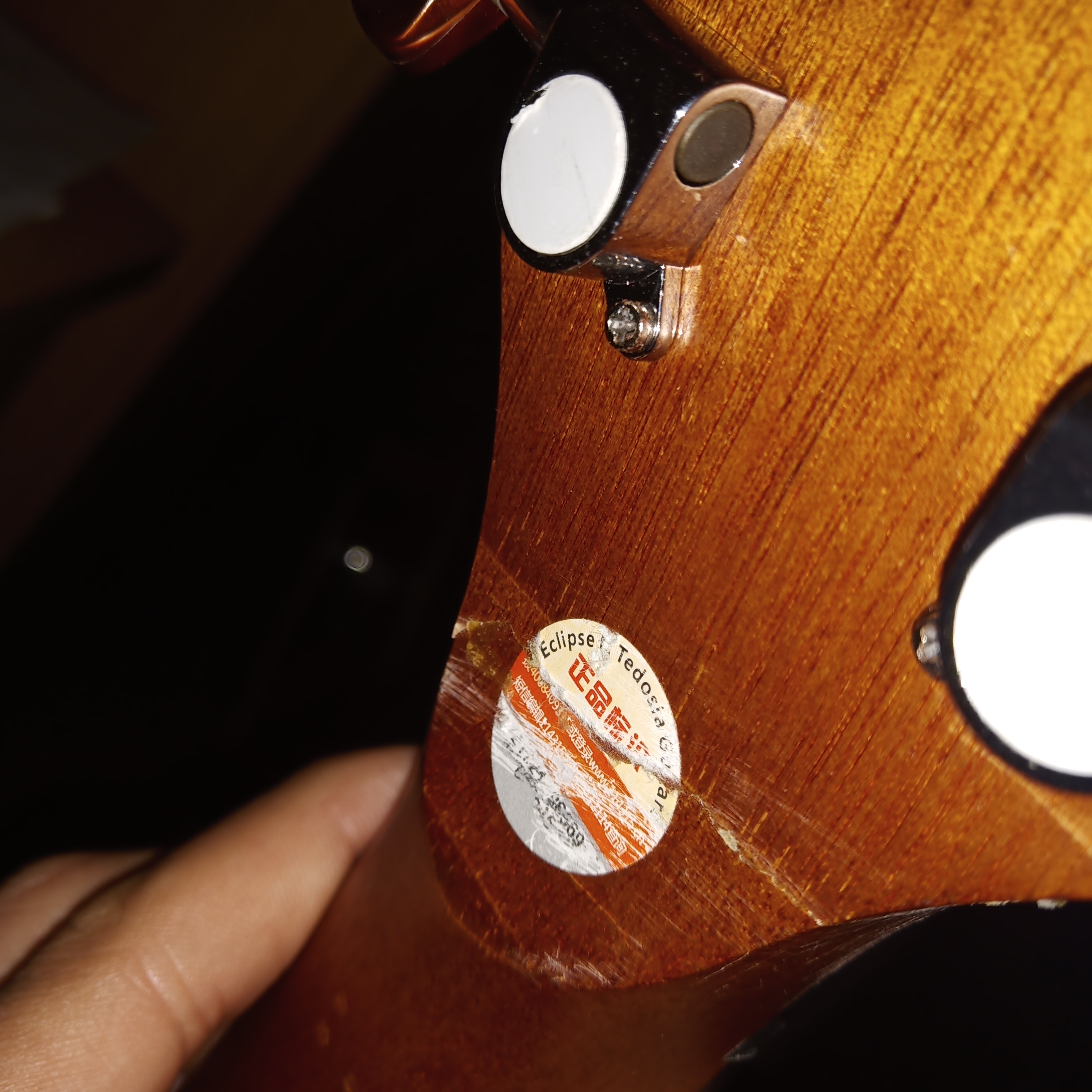 木吉他断头修复教程,木吉他砸断了怎么修复