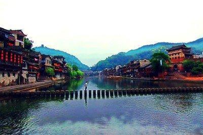 凤凰古城是一个好地方风景优美,凤凰古城避暑