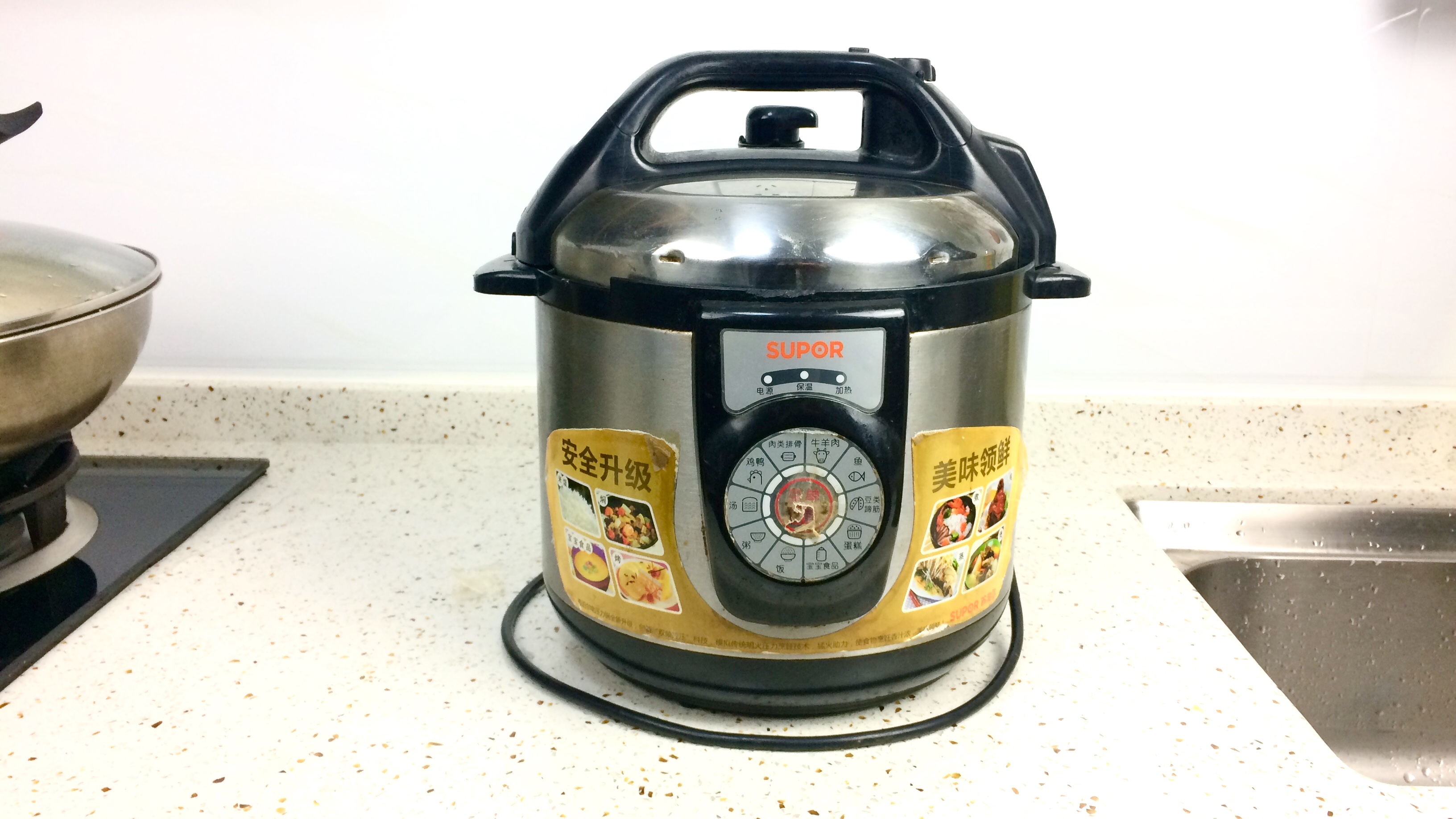 米饭喜欢吃硬的,米饭喜欢吃软的粘的