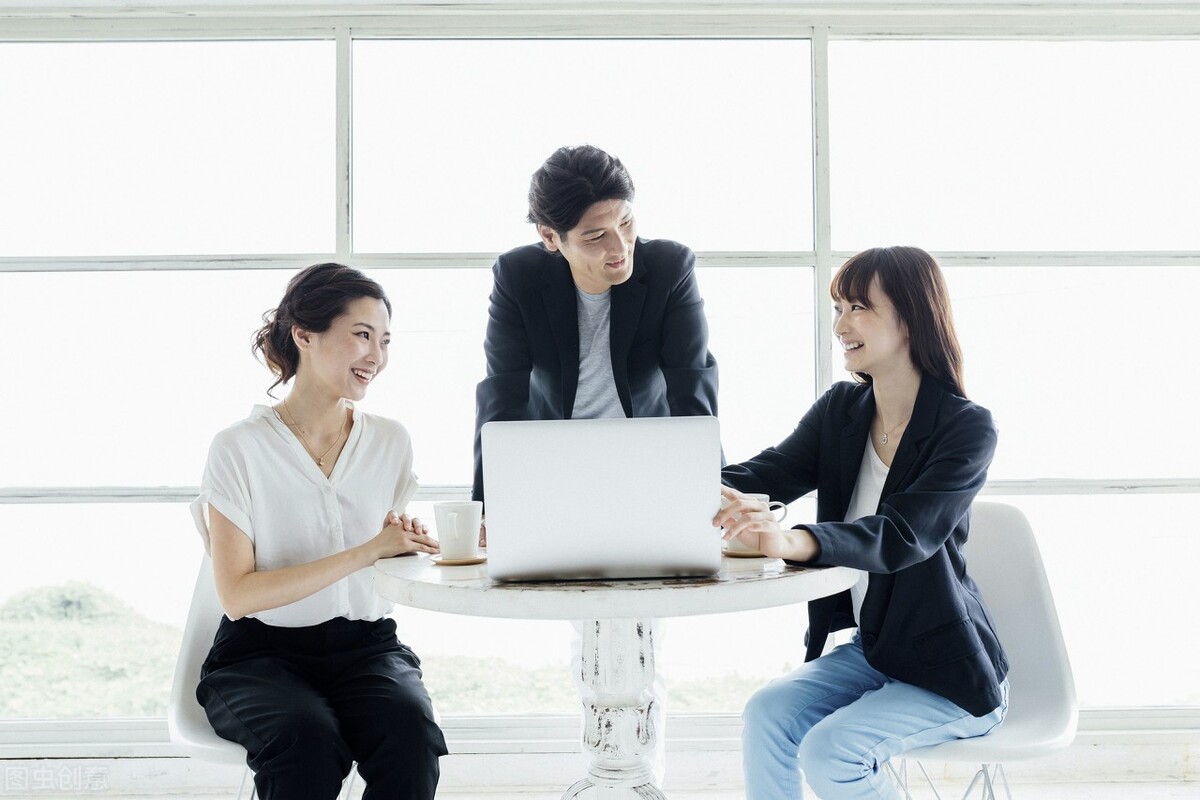 年轻人踏入社会如何快速成长,步入社会如何创业