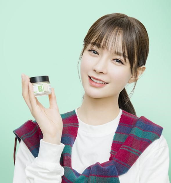 李佳琦伸手“护肤界”，安利这四款面霜平价又好用，太懂女人的心