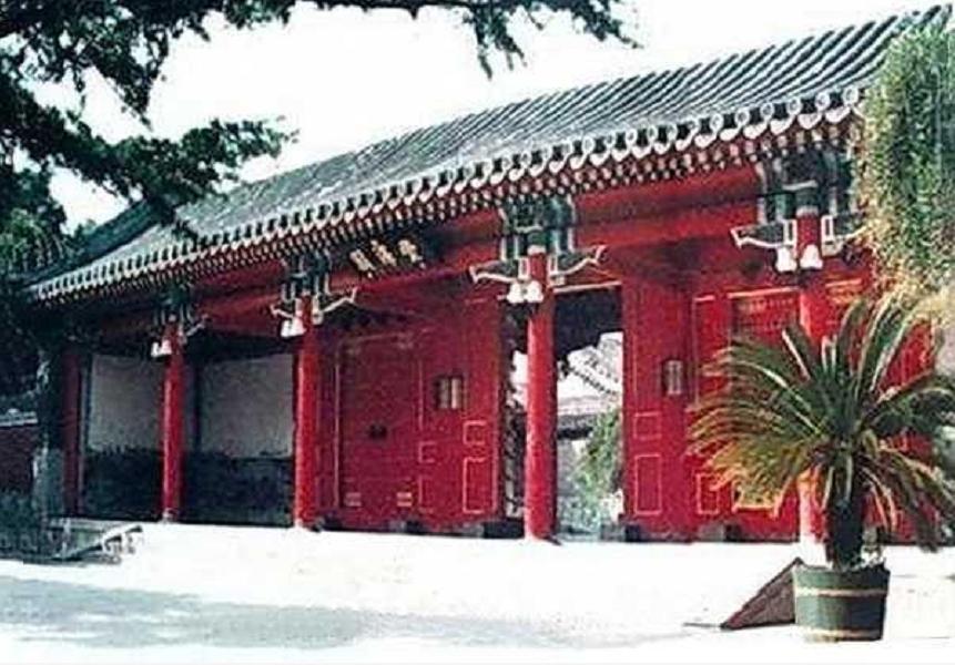 毛主席生前每月工资多少？中南海地下室发现的“废纸”，揭开谜团