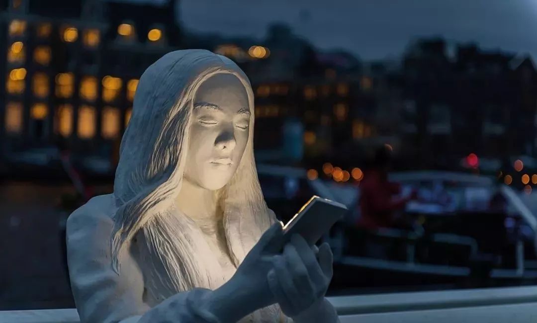 美得足以让人忘记时间流逝,美得让人静止的瞬间