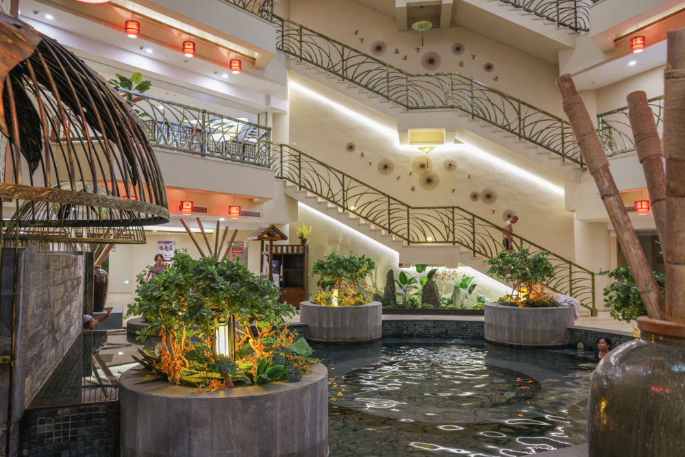 天气冷了去温暖的地方玩,潮州东山湖温泉度假村