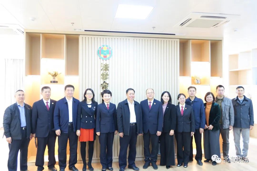 李伟章：法学会要充分发挥“会员之家”平台作用，服务社会经济发展