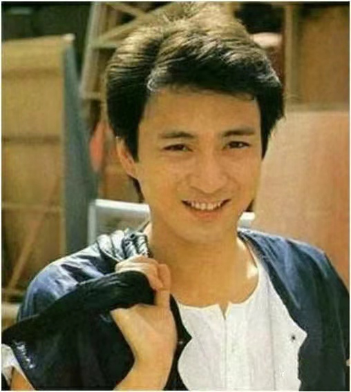 苗侨伟22-63荧幕变化,苗侨伟21岁到63岁变化