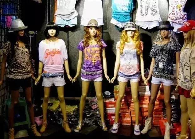 超越李佳琦的带货最多博主,张大奕李佳琦直播