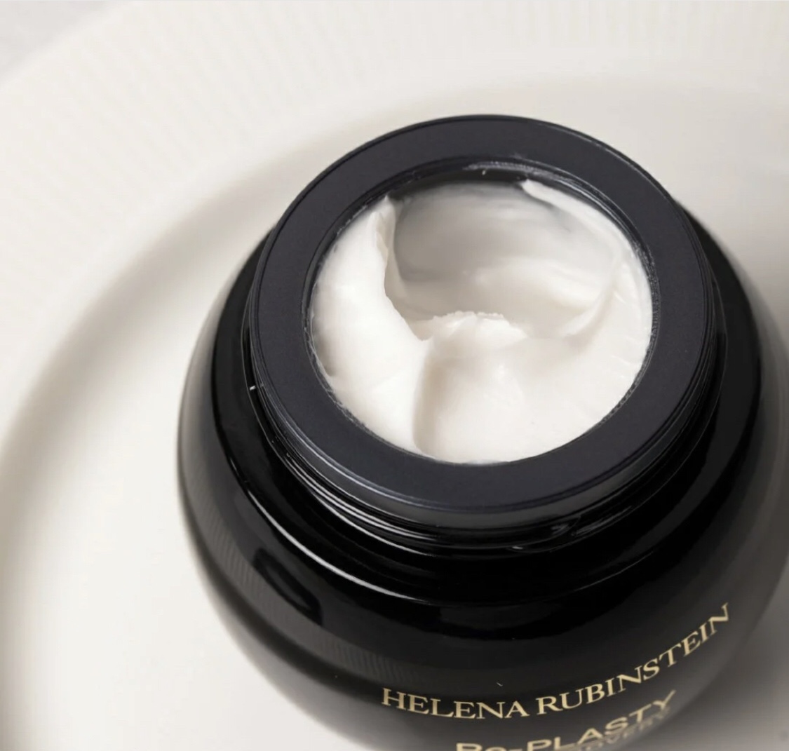 熬最晚的夜用最好的化妆品,熬最晚的夜用最贵的护肤品表情