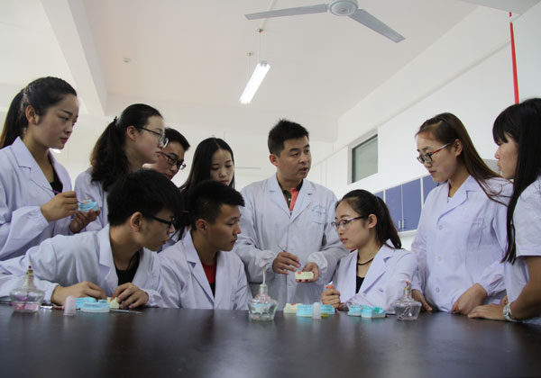 眉山能学口腔的学校,眉山成人口腔培训速成班