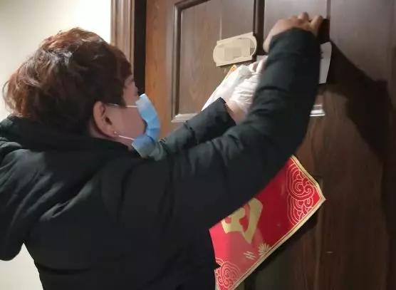 社区工作者在社区中扮演的角色,角色扮演抗疫视频