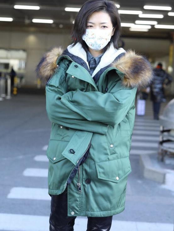 万茜穿搭真迷人,万茜豹纹衬衣搭配