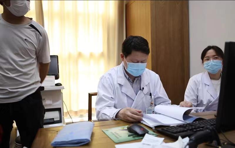 年轻人风湿十大症状怎么治,徐愿主任谈风湿