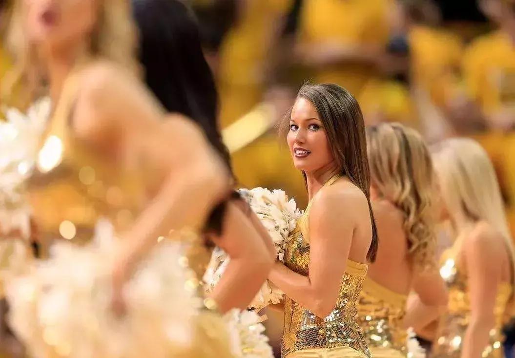 你还记得你是因为什么而爱上球鞋的吗？