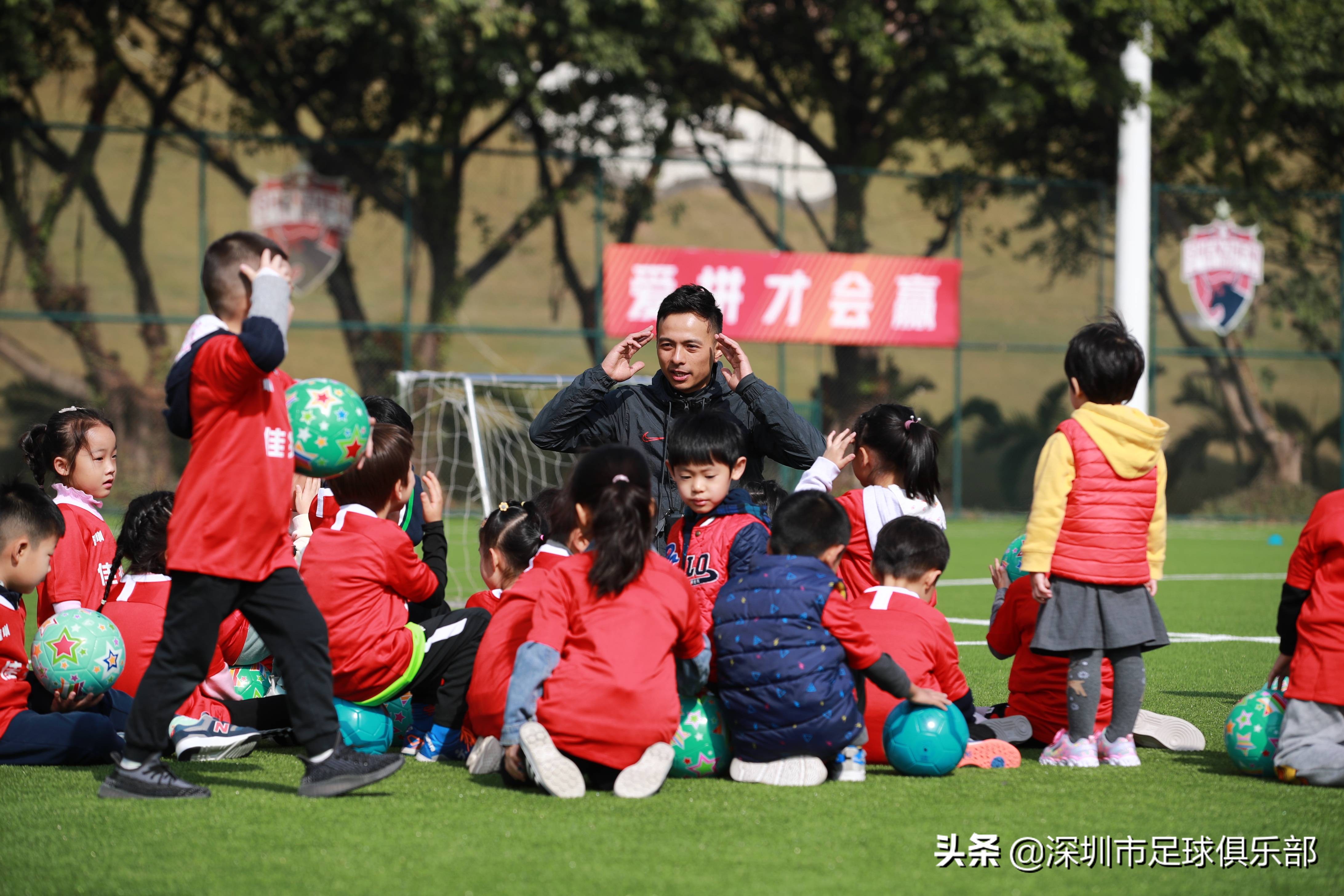 深圳佳兆业足球培训,深圳宝安区少儿足球体验课