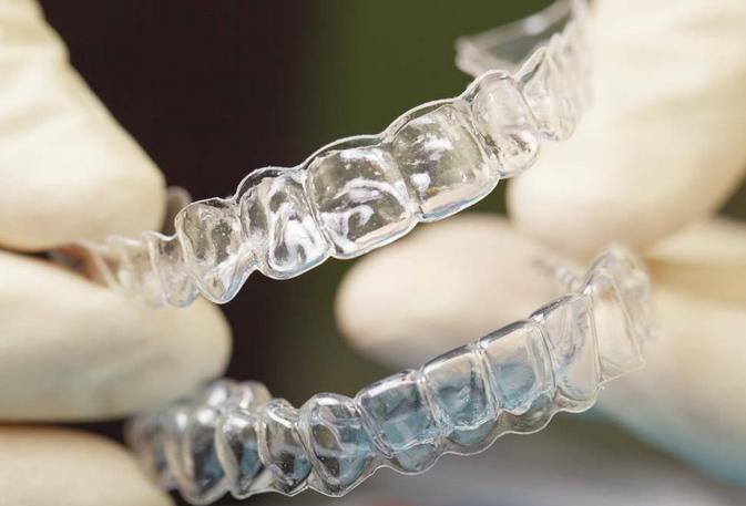 牙齿不齐磨平咋办,牙齿不齐不能矫正怎么办