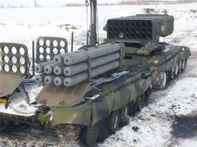 核武器温压弹介绍,核武器之下最强武器温压弹