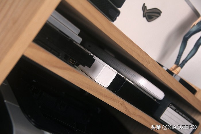 没有什么桌面几点零,折腾不止的电脑桌面好物分享