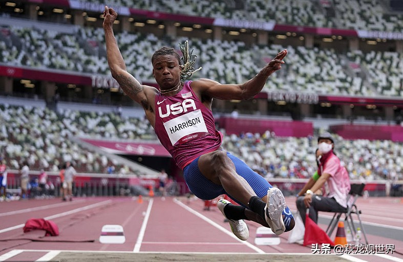 周凤晋级摔跤8强周倩晋级铜牌赛!苏炳添:我提高0.08秒用了3年