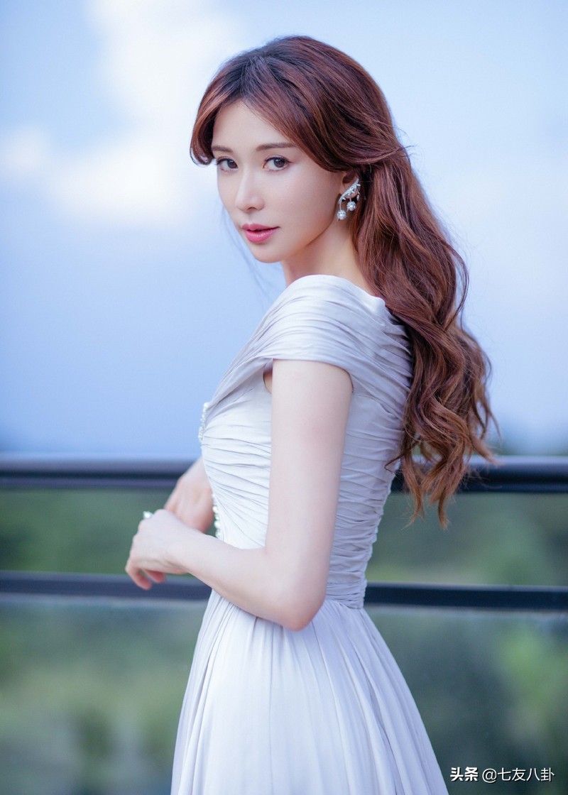 林志玲结婚言承旭送祝福,林志玲和好友小s