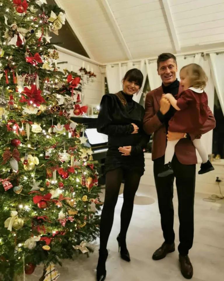 圣诞节足球明星,梅威瑟挥霍无度