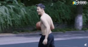 亲爱的热爱的韩商言腹肌,韩商言露出全部腹肌