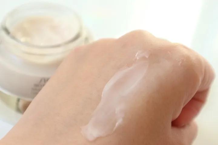 资生堂面霜哪个性价比最高,300-400左右的面霜