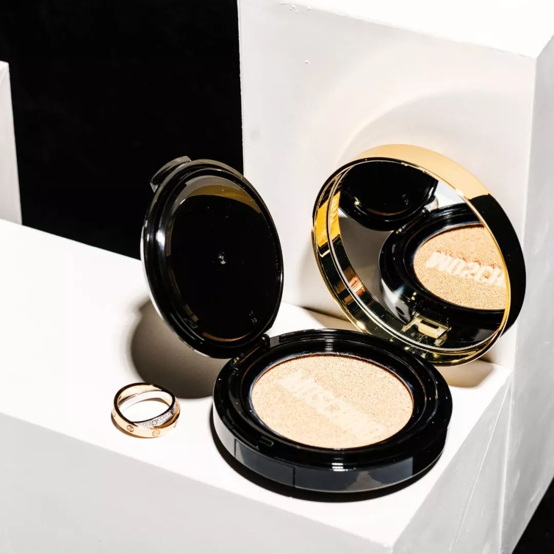 ysl閾惰壊姘斿灚10鍙峰拰20鍙峰姣旀潕浣崇惁,鏉庝匠鐞︾洿鎾棿blankme姘斿灚鑹插彿