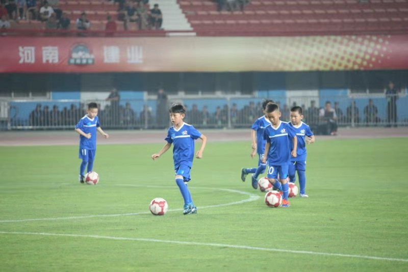 经开外国语学校足球队,中国足球青少年联赛深圳佳兆业