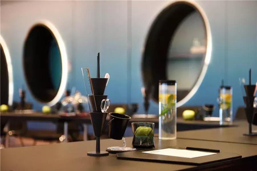 如果酒店也有潮牌，一定非苏州这家莫属！踏进的第一步就会开心