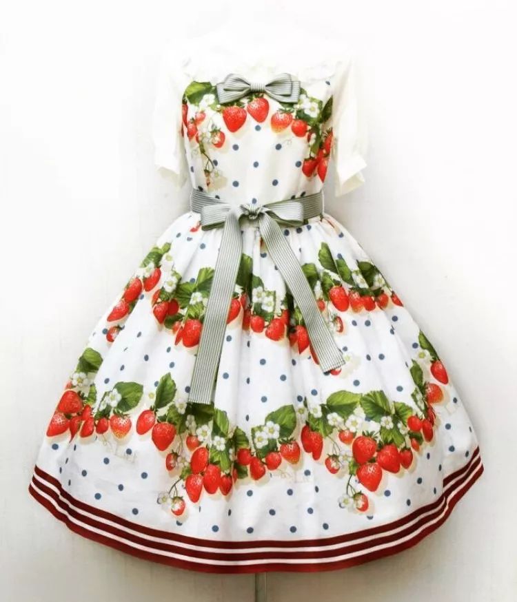 甜美系洛丽塔洋装图片,夏季黑色洛丽塔洋装