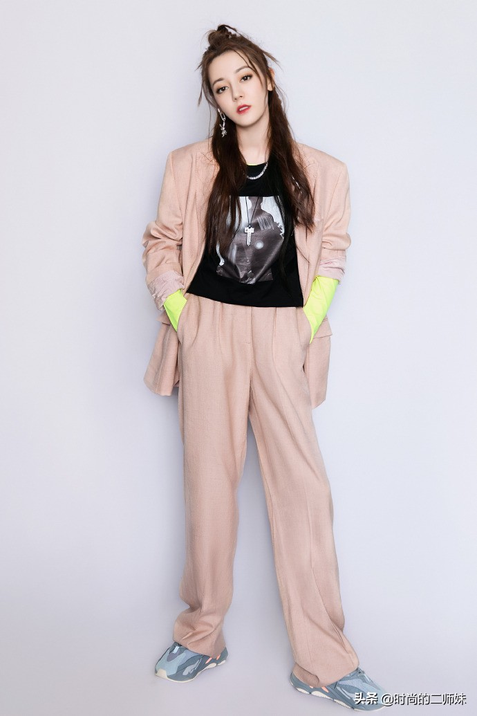 热巴私服黑色吊带,热巴身材好的视频