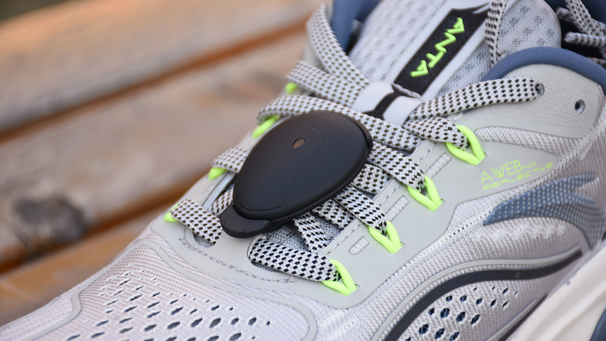 黑科技跑鞋,安踏缓震跑鞋测评