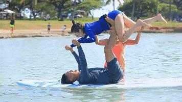 周冬雨腿型矫正方法,学生党肌肉型周冬雨同款瘦腿教程