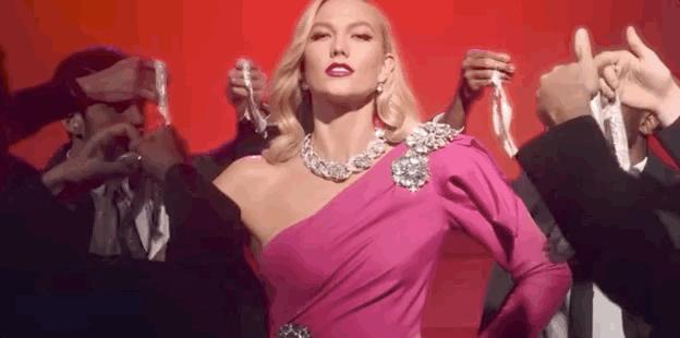 刘雯樱花紫色,刘雯拍过啥片