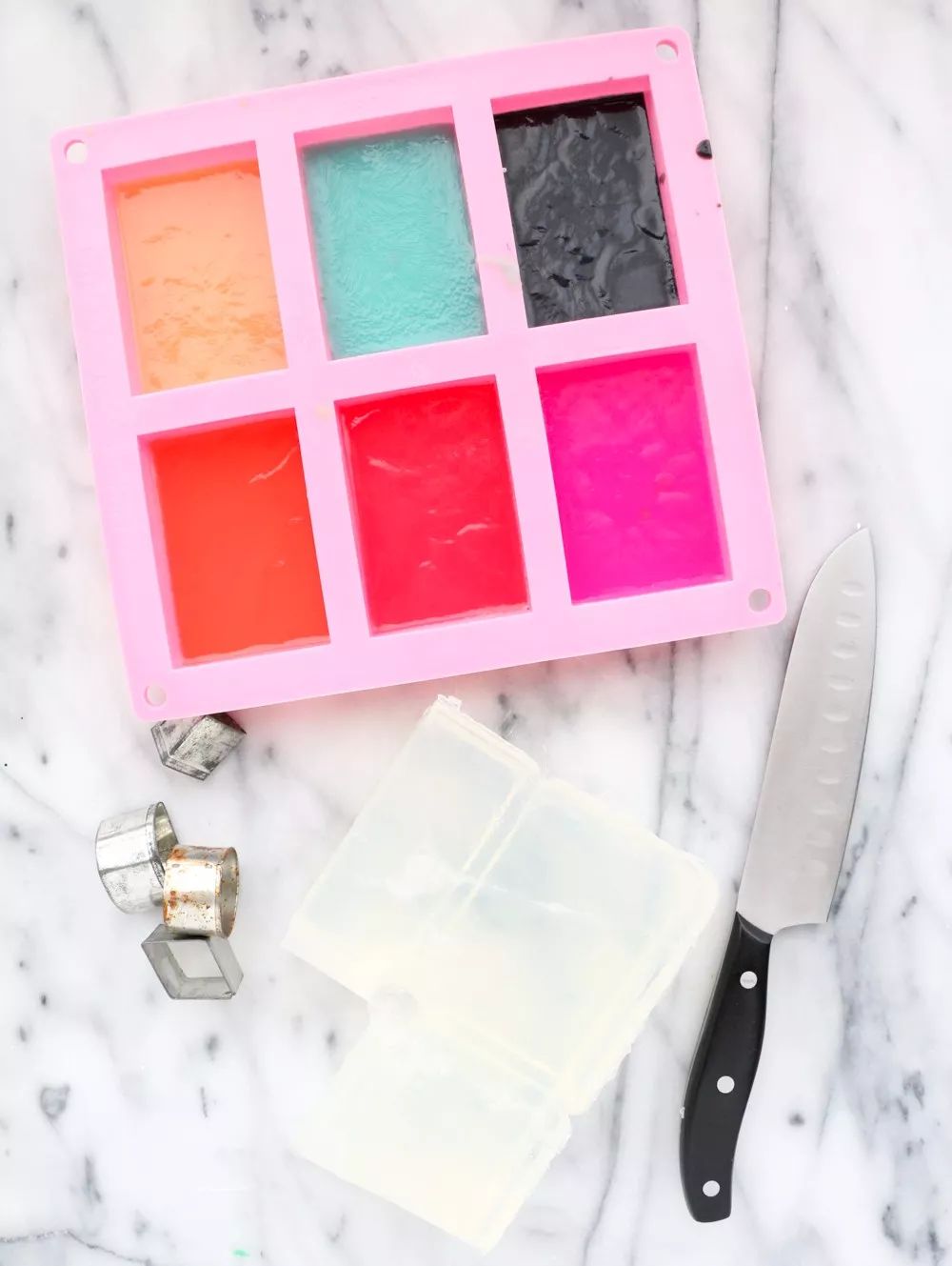 家里的肥皂头怎么重新利用,碎肥皂头怎么能融化做成一整块呢