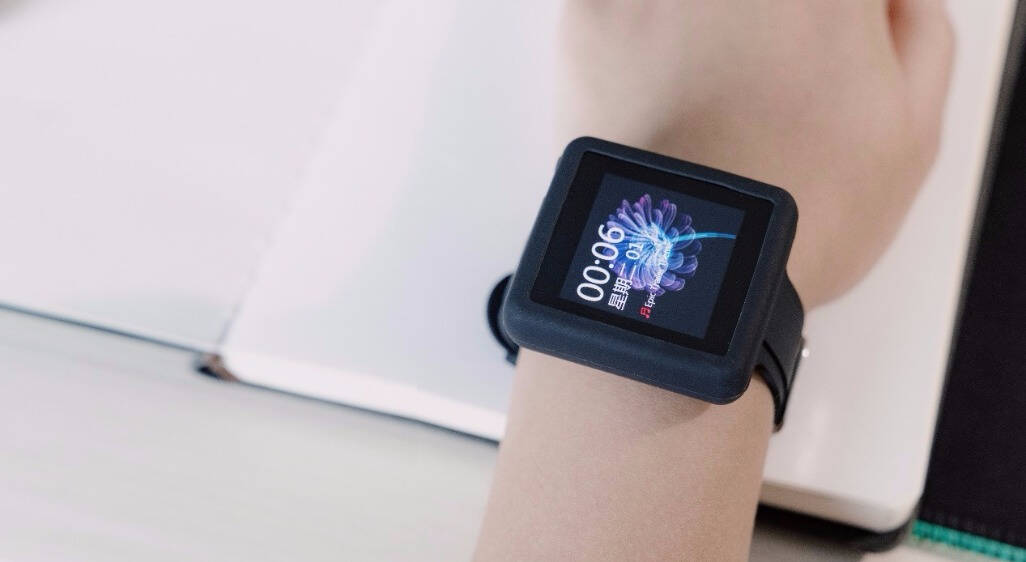 小而动听的MP3小盒子，FiiOM5音乐*放播**器开箱