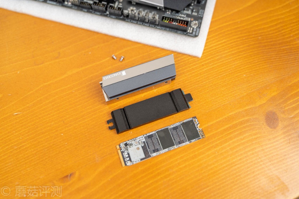 乔思伯m.2散热,乔思伯m2固态