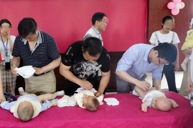 宝妈尿不湿省钱小妙招,宝妈晒尿不湿