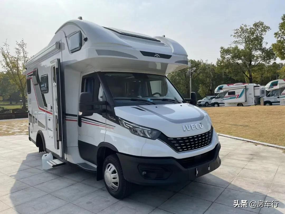 新款依维柯四驱6座,依维柯四驱六座新款