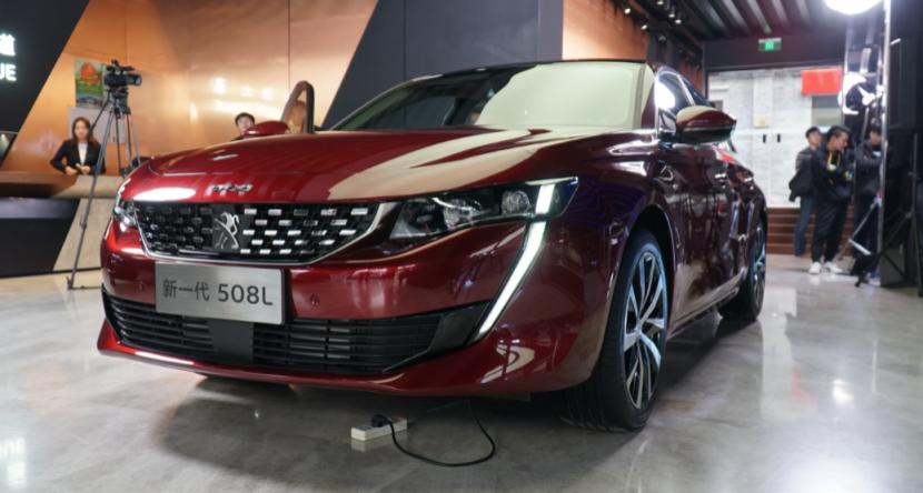 最近比较好看的汽车大灯,汽车一体式大灯推荐