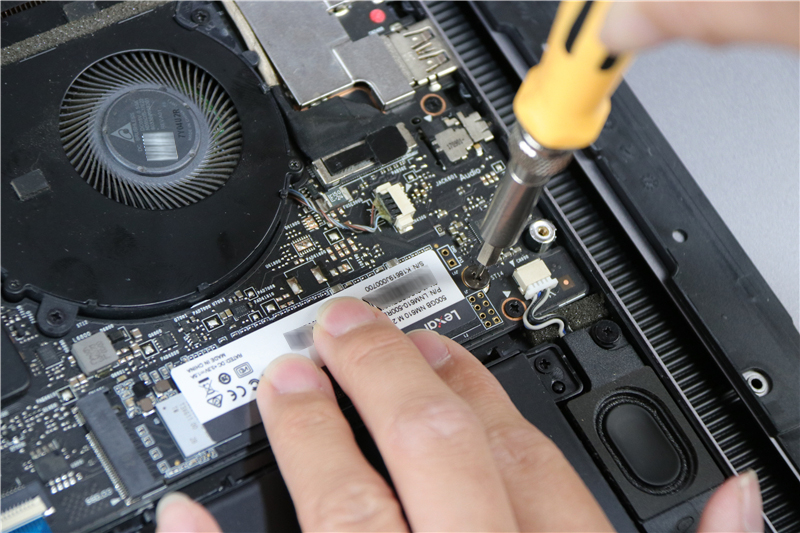 小米笔记本pro加固态硬盘怎么分区,小米笔记本更换固态硬盘教程