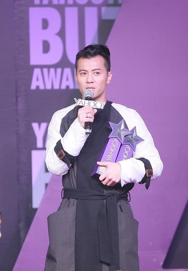 22年粉丝结婚惊喜亲身道贺前香港一线歌手：他们一直支持着我