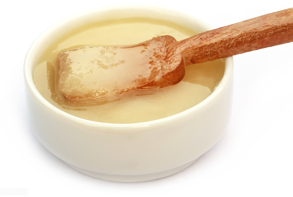 怎样选择凝固的蜂蜜好坏,蜂蜜要凝固的好还是不凝固的好