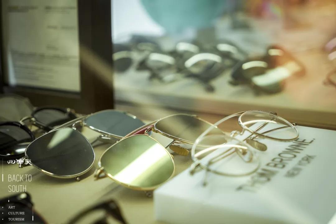 潮牌眼镜店推荐,比较潮的眼镜店