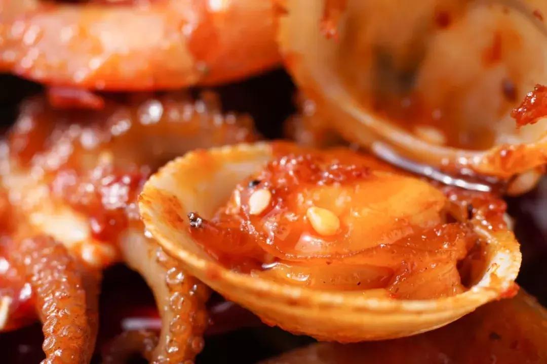 牛油火锅底料炒麻辣香锅,麻辣香锅的家常做法用火锅底料炒