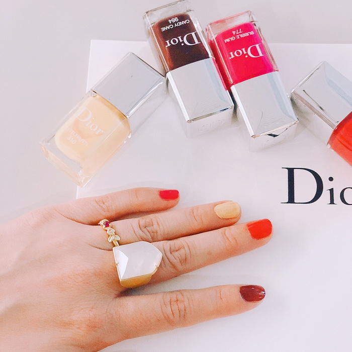 甜美系列来啦今日份美妆穿搭,2021秋冬潮流穿搭美少女