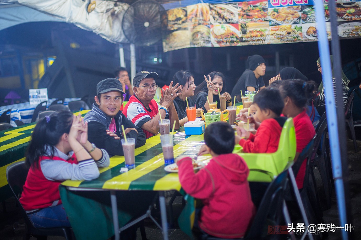 马来西亚沙巴海鲜馆,马来西亚夜市火爆大鱿鱼
