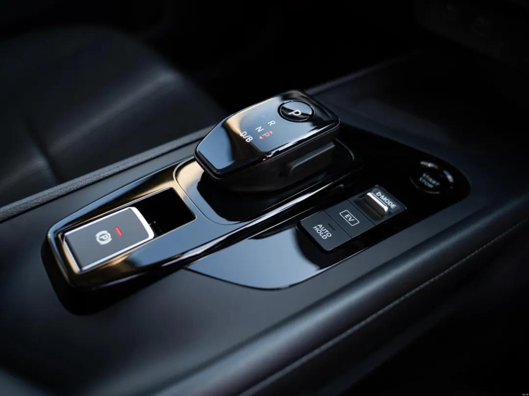 搭载第二代e-POWER动力系统全新一代日产Note发布